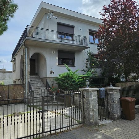 Pokoje Pracownicze Кімнати Для Працівників,Гуртожиток Swarzędz Zewnętrze zdjęcie